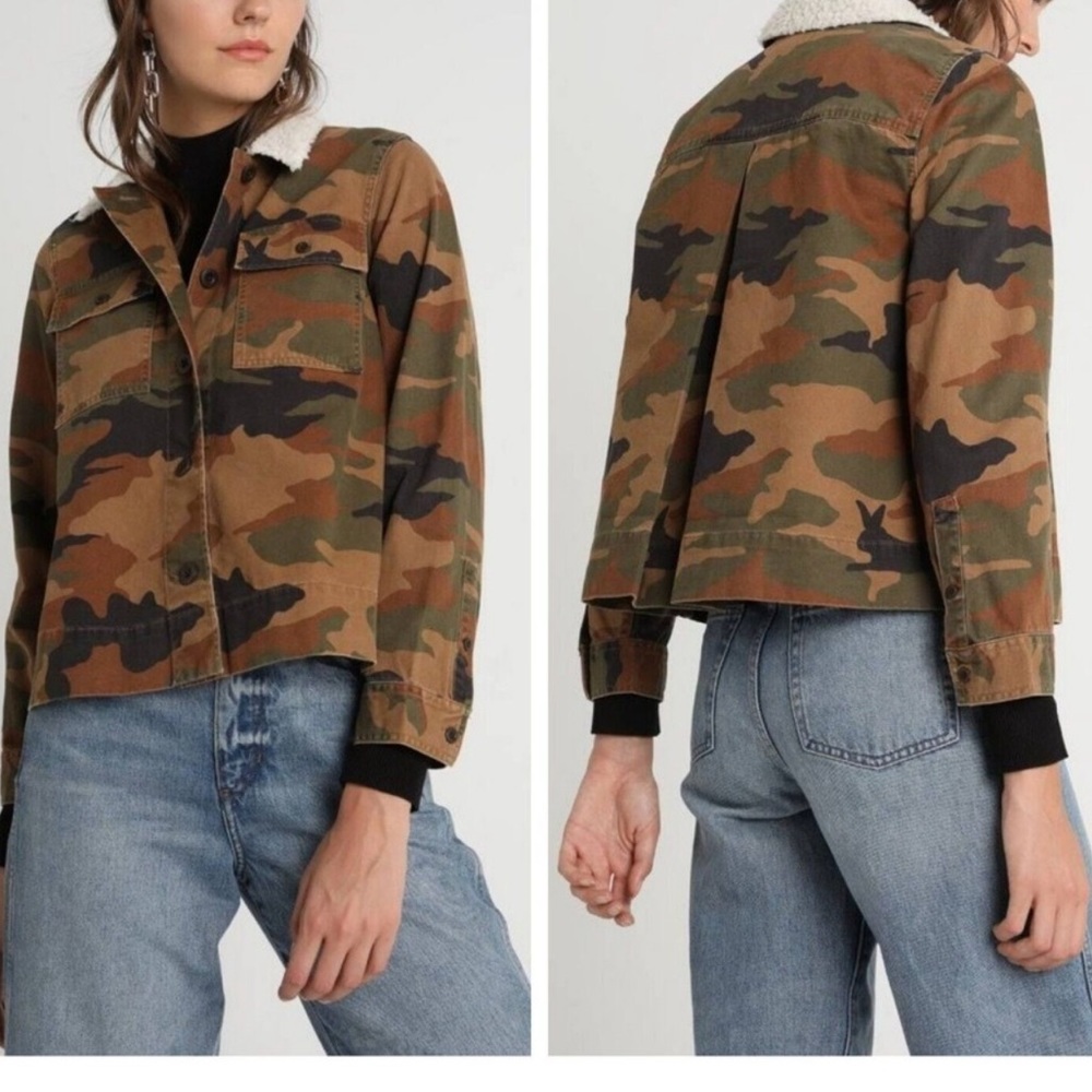 Madewell Northward Cropped Army Jacket in Cottontail Camo Sherpa Edition